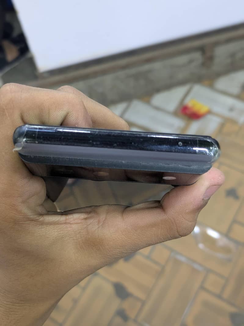 Google Pixel 6 4