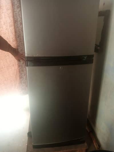 Used Refrigerator For Sale – Working Condition