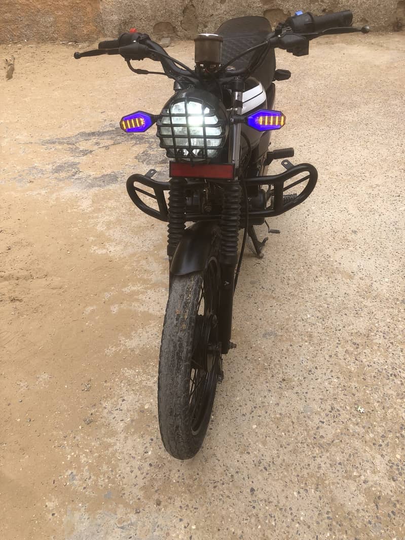 Unique 125 6