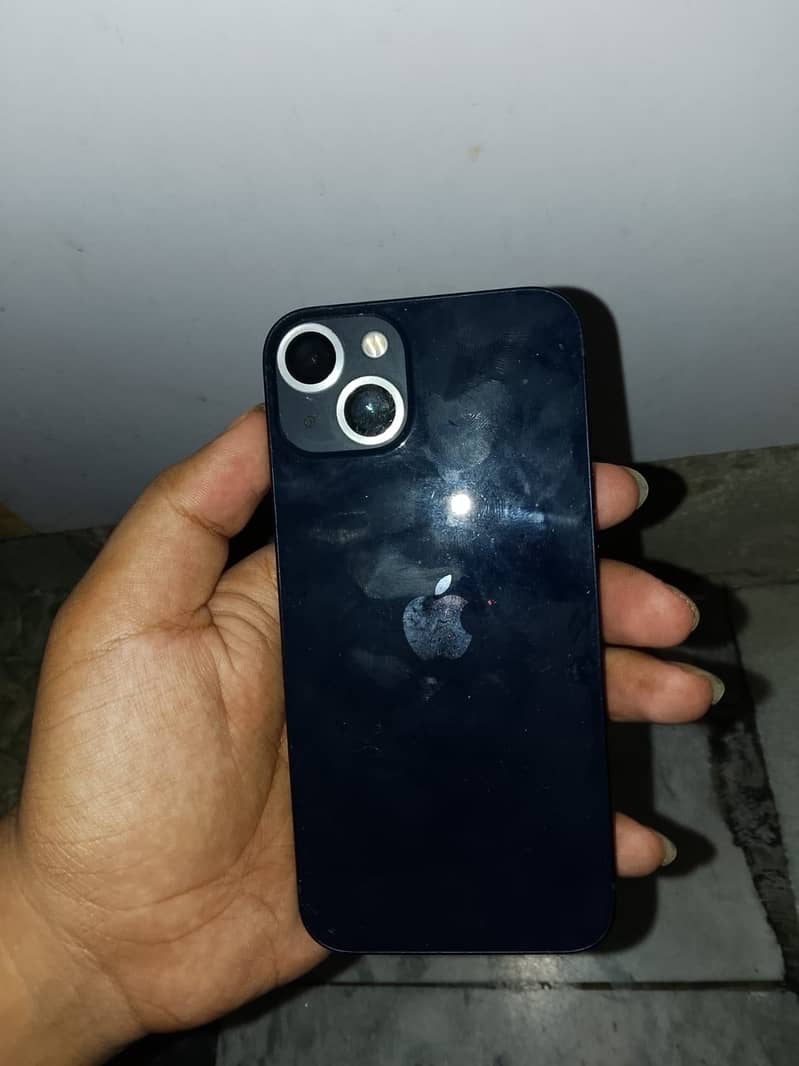 Apple iPhone 13 5