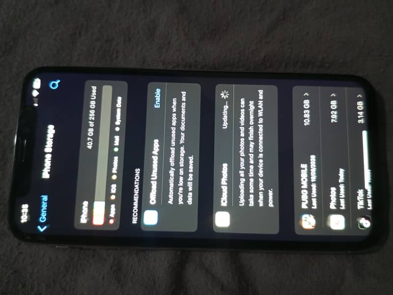 Apple iPhone X 4