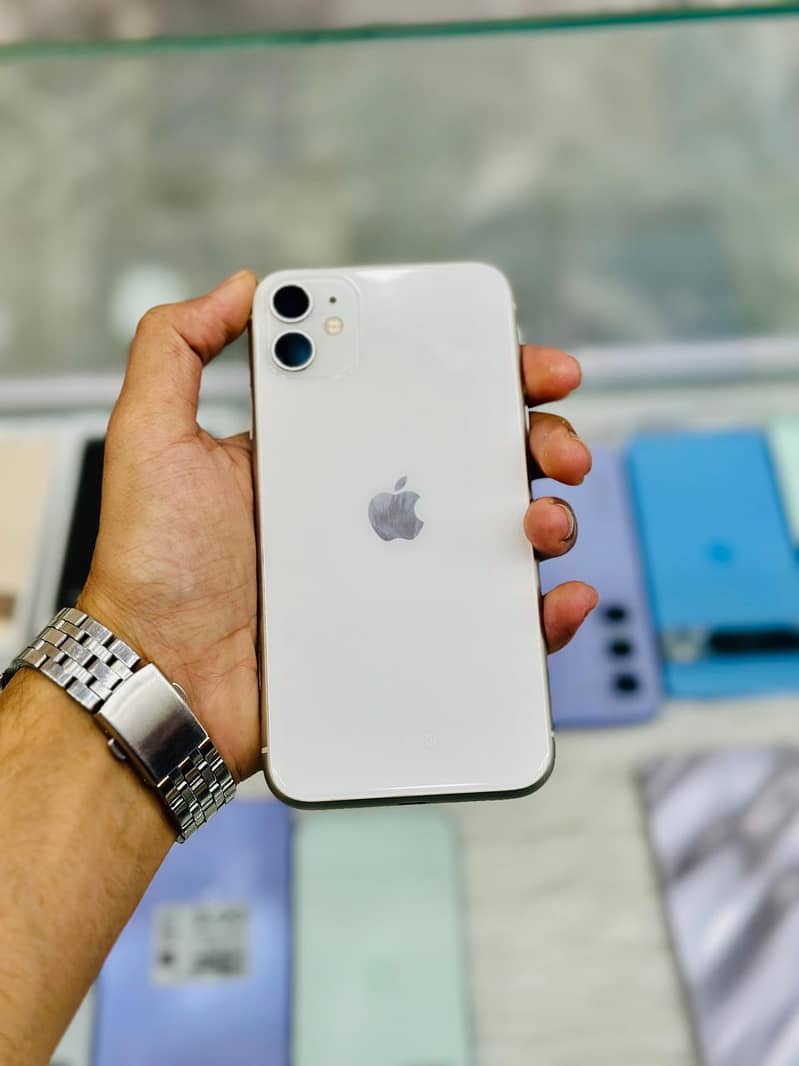 Apple iPhone 11 0