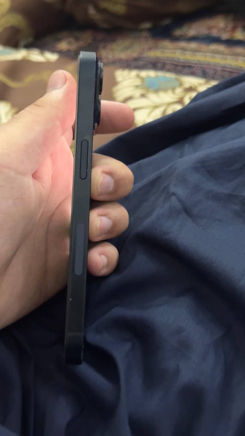 Apple iPhone 14 2