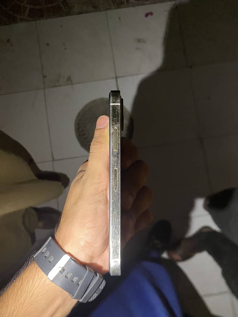 Apple iPhone X 3