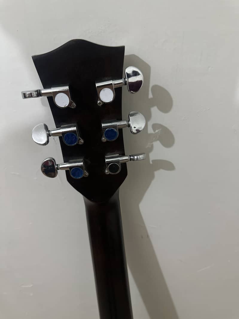 Guitar for sale conatct quick 3