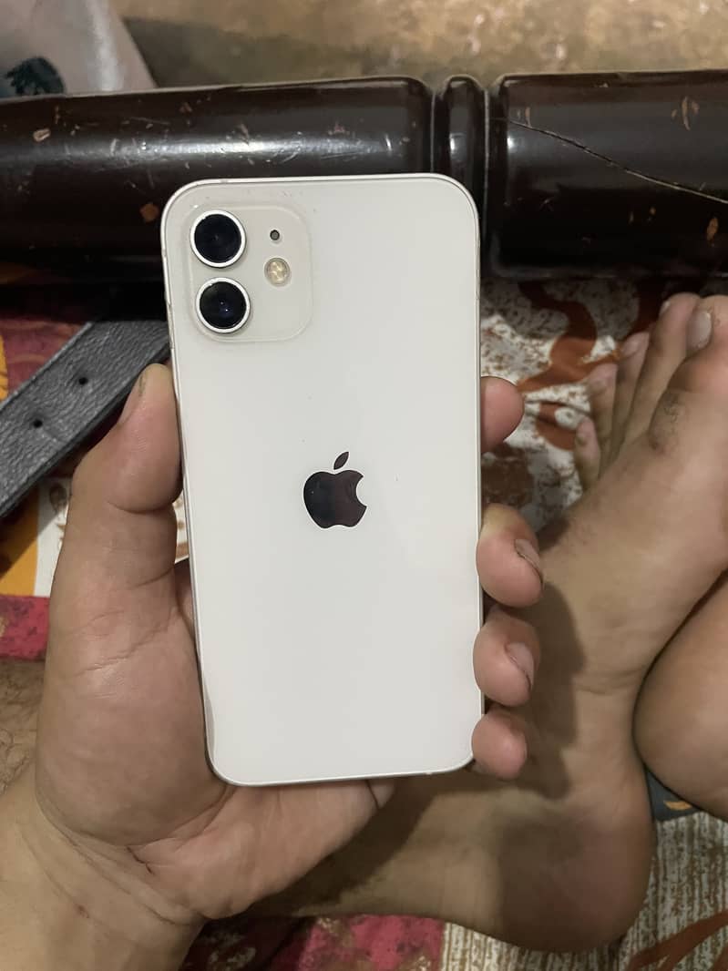 Apple iPhone 12 5
