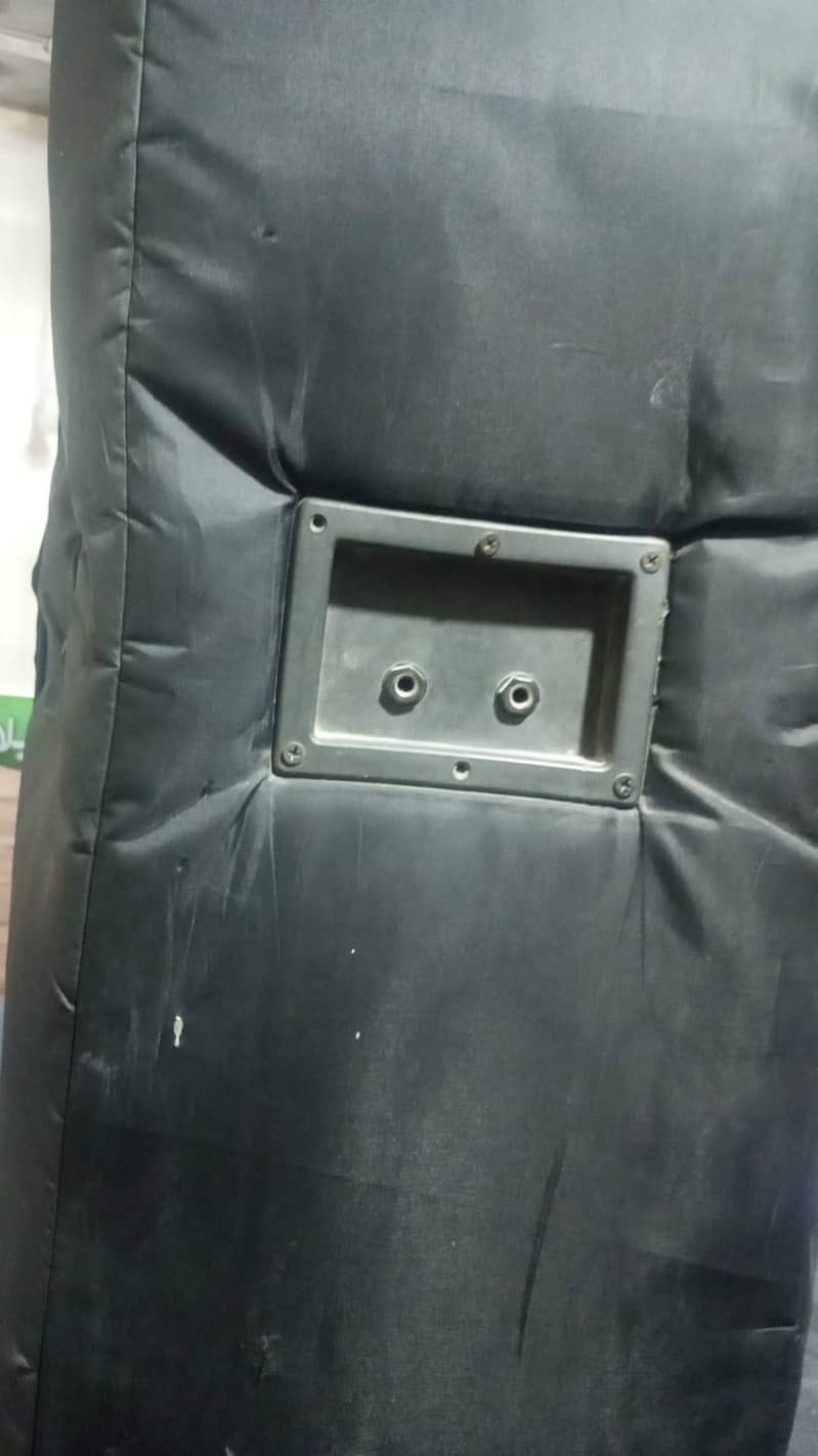 Speakers 4