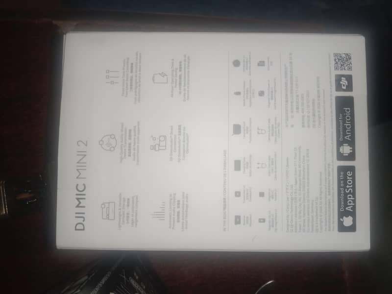 Wireless Microphone 4