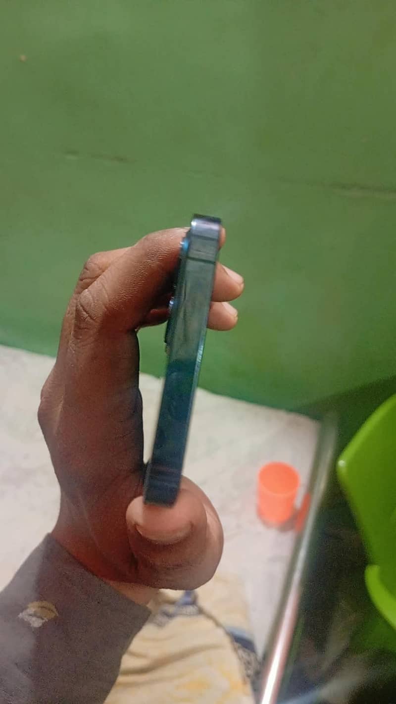 Apple iPhone 12pro 0