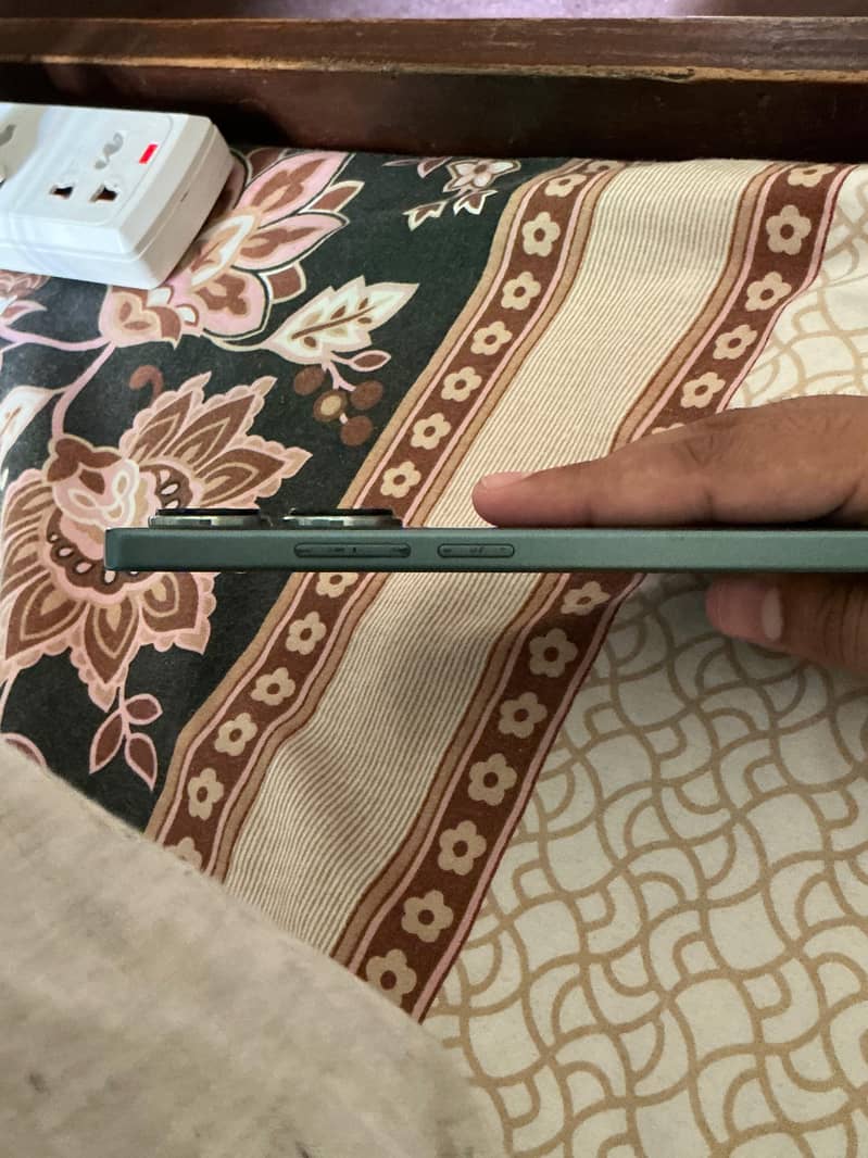 Xiaomi Redmi Note 13 Pro 3