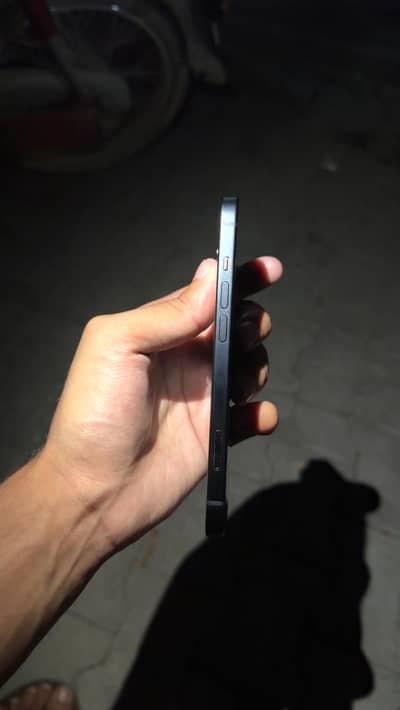 Apple iPhone 15