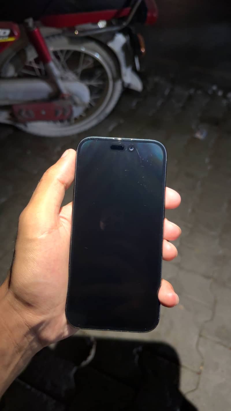 Apple iPhone 15 3