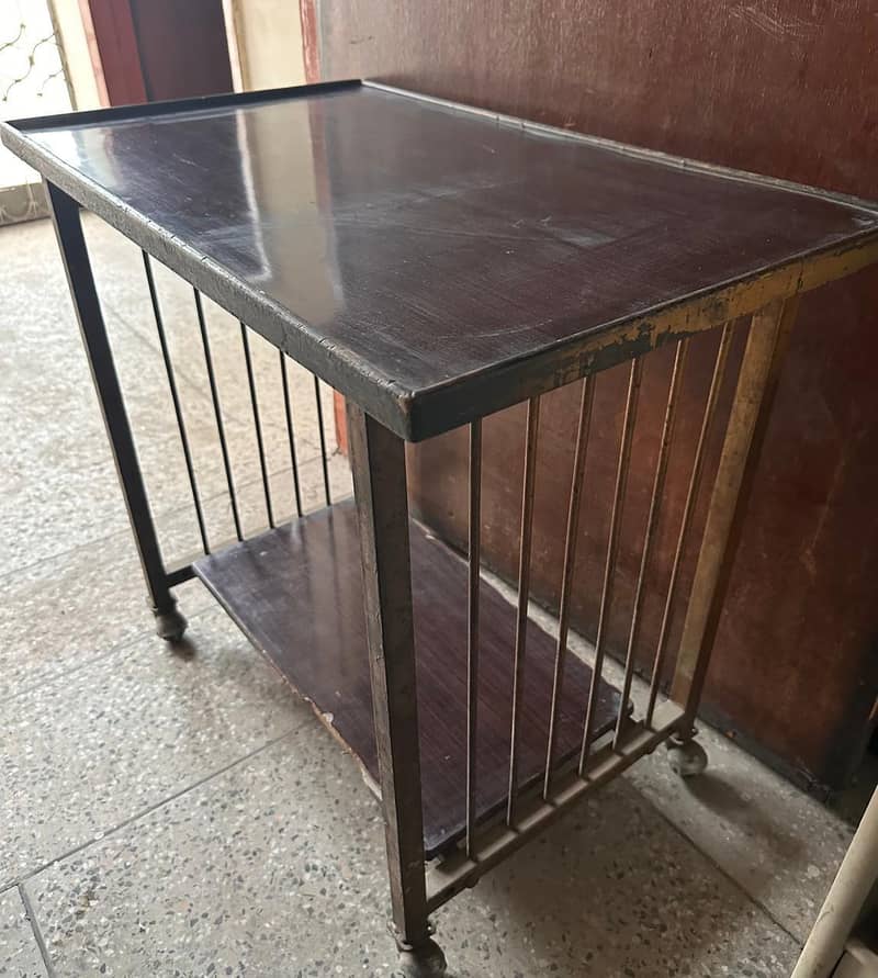 Table trolley 2