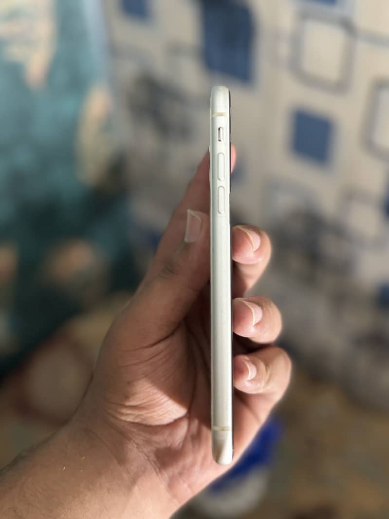 Apple iPhone 11 2