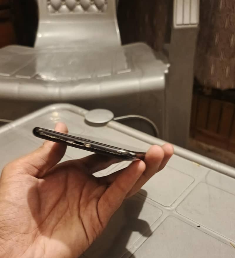Apple iPhone 7 Plus 6