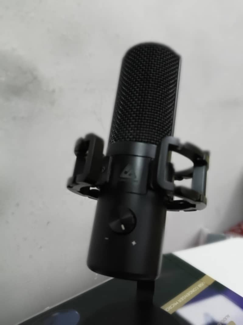 audio array professional studio microphone 10/10 NEW 2