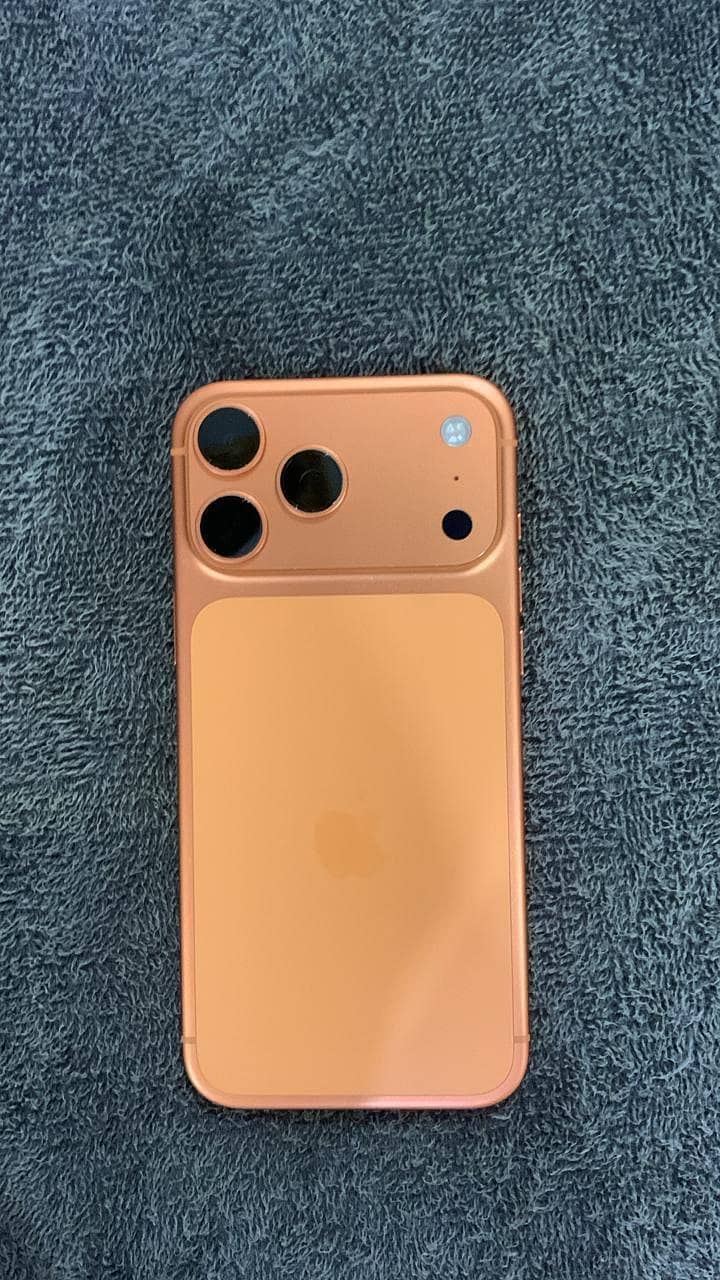 Apple iPhone 17 Pro Max 0