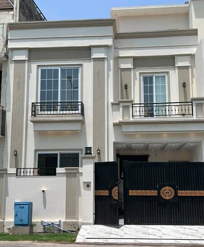 Brand New 5 Marla House Available In Dream Garden For sale