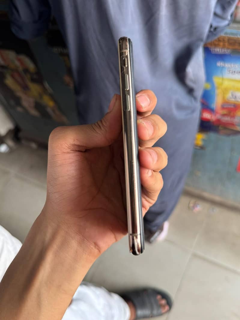 Apple iPhone XS 2