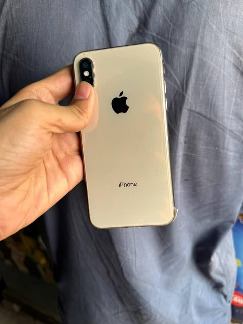 Apple iPhone XS 5