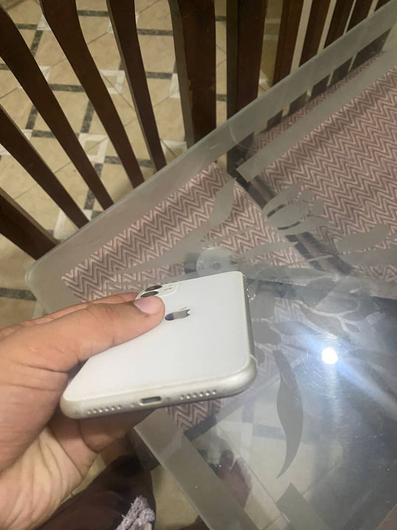 Apple iPhone 11 1