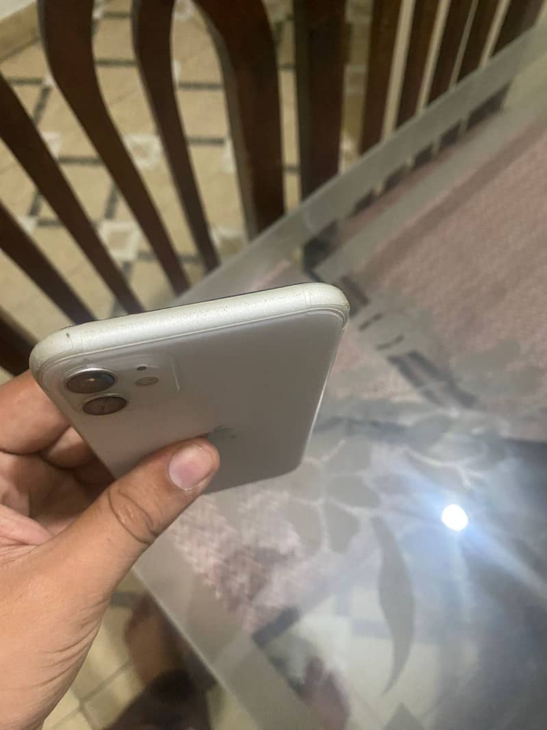 Apple iPhone 11 6