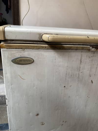 Waves Double Door Deep Freezer – Full Size | Excellent Cooling