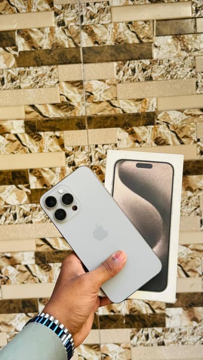 Apple iPhone 15 Pro Max