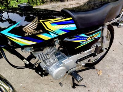 Honda 125 Model 2026 Black Febulus Premium Class Honda For Sale!