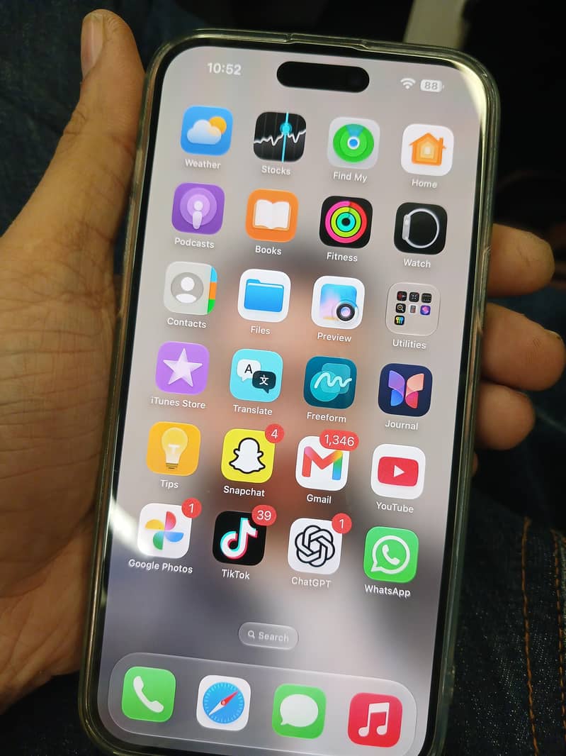 Apple iPhone 15 plus 0