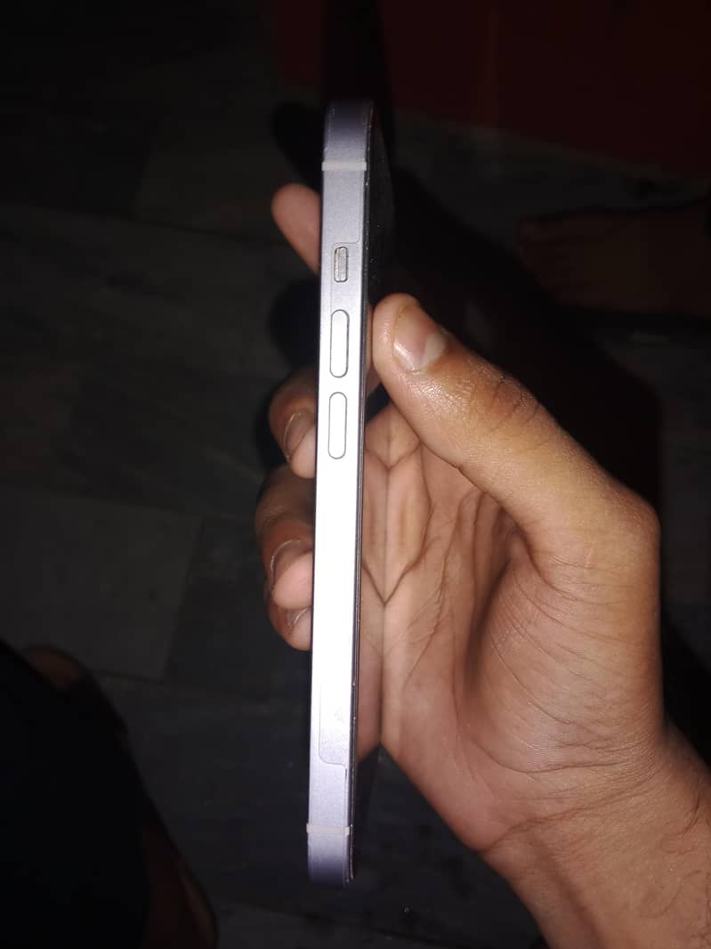 Apple iPhone 14 6