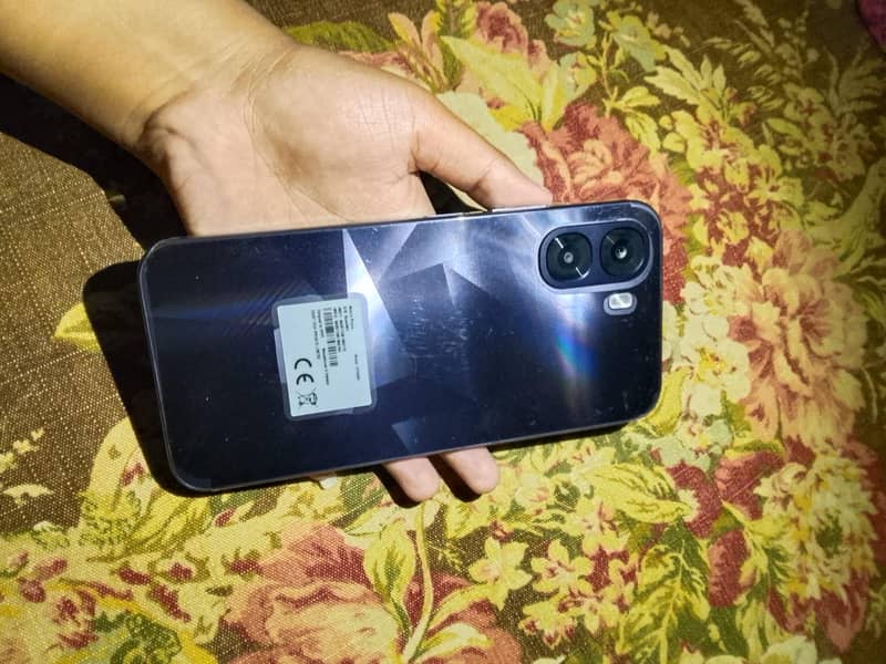 OPPO A6k 1