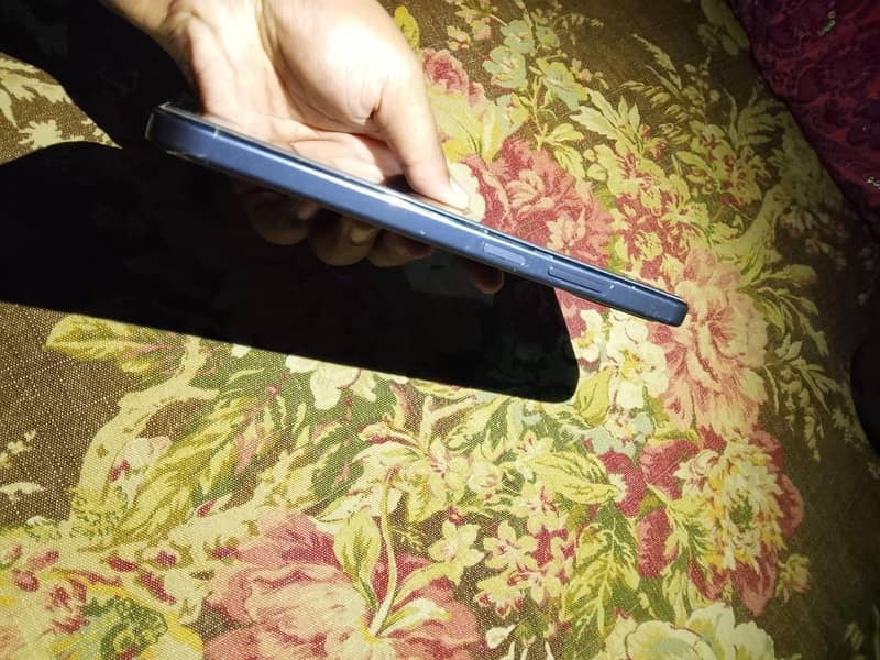 OPPO A6k 4