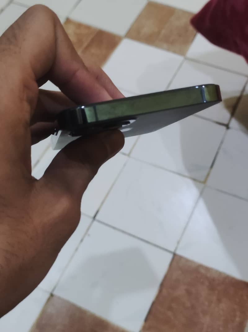 Apple iPhone 12 Pro 2