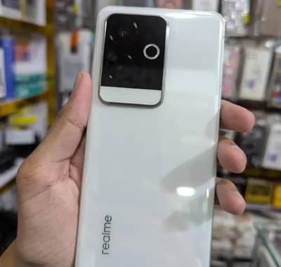Realme GT 6