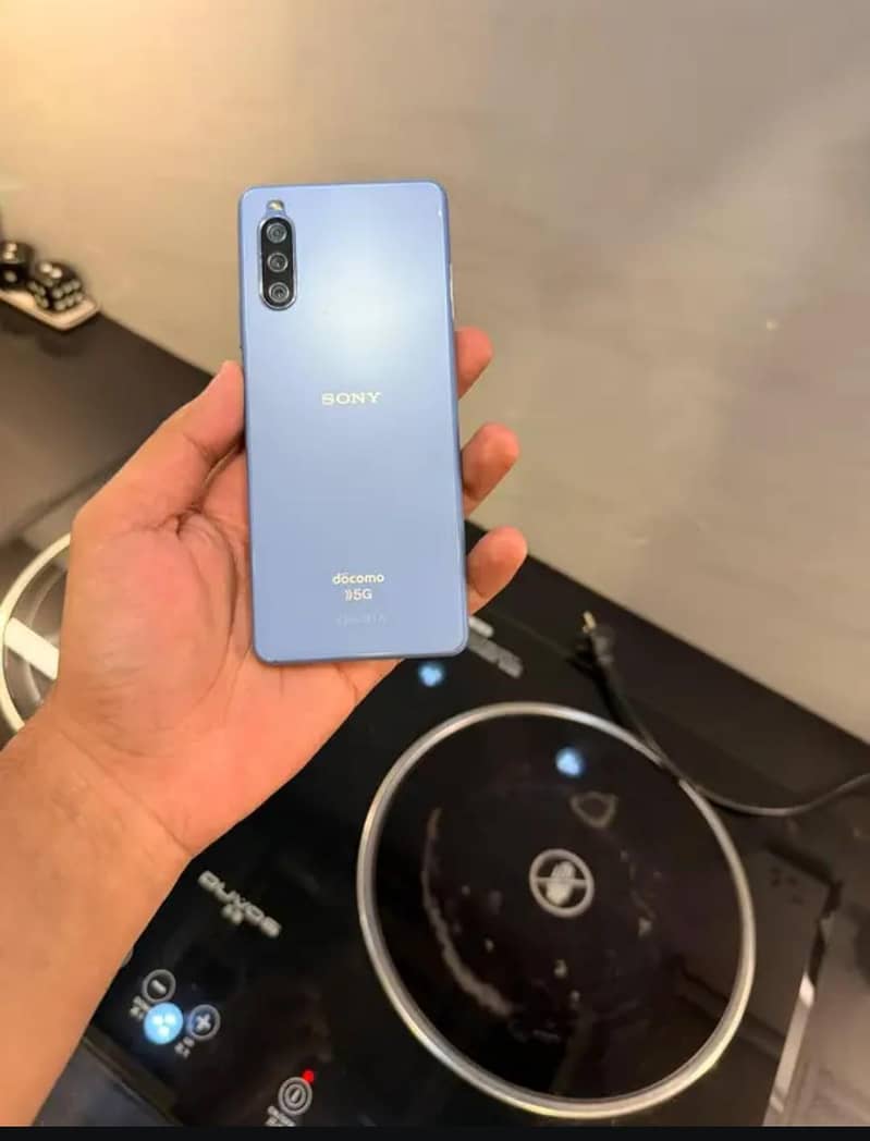 Sony Xperia 7