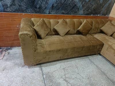 urgent sale with sofa 6 cotion