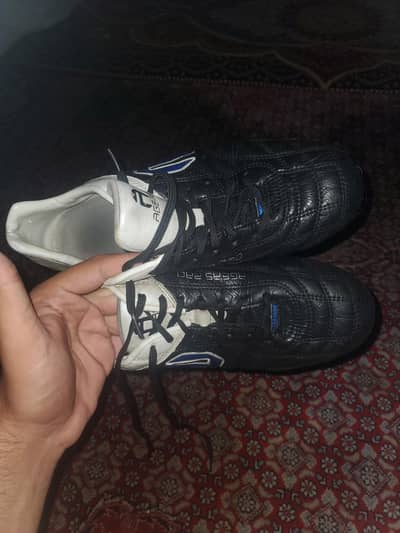 Ags original shoes Use like new football shoes