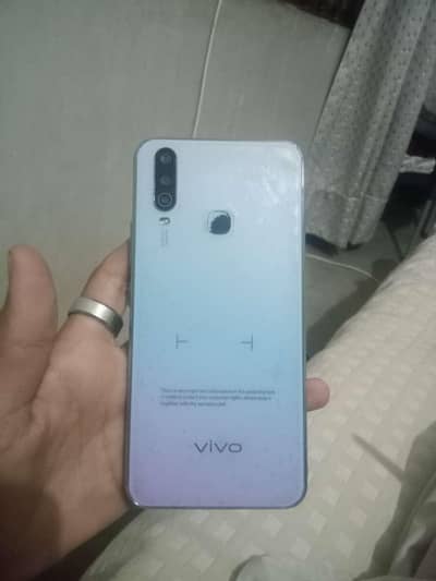 Vivo Y16