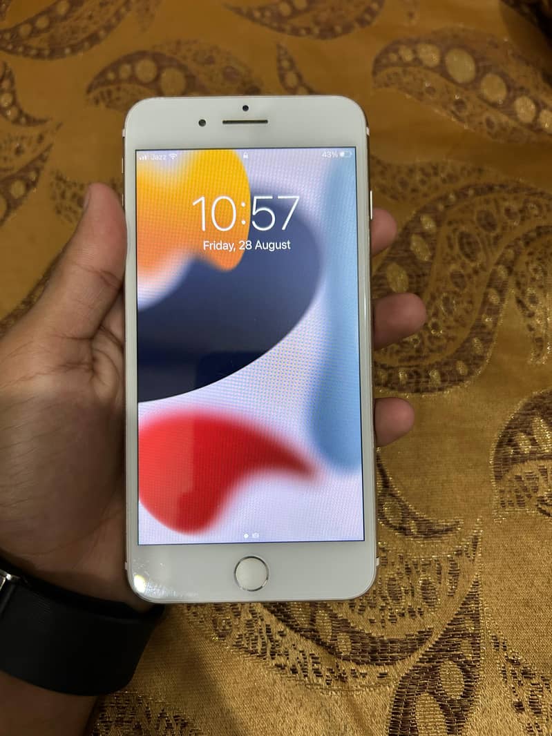 Apple iPhone 7 Plus 0