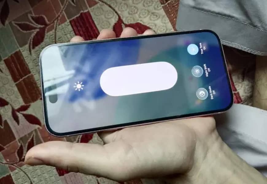 Apple iPhone 15 0