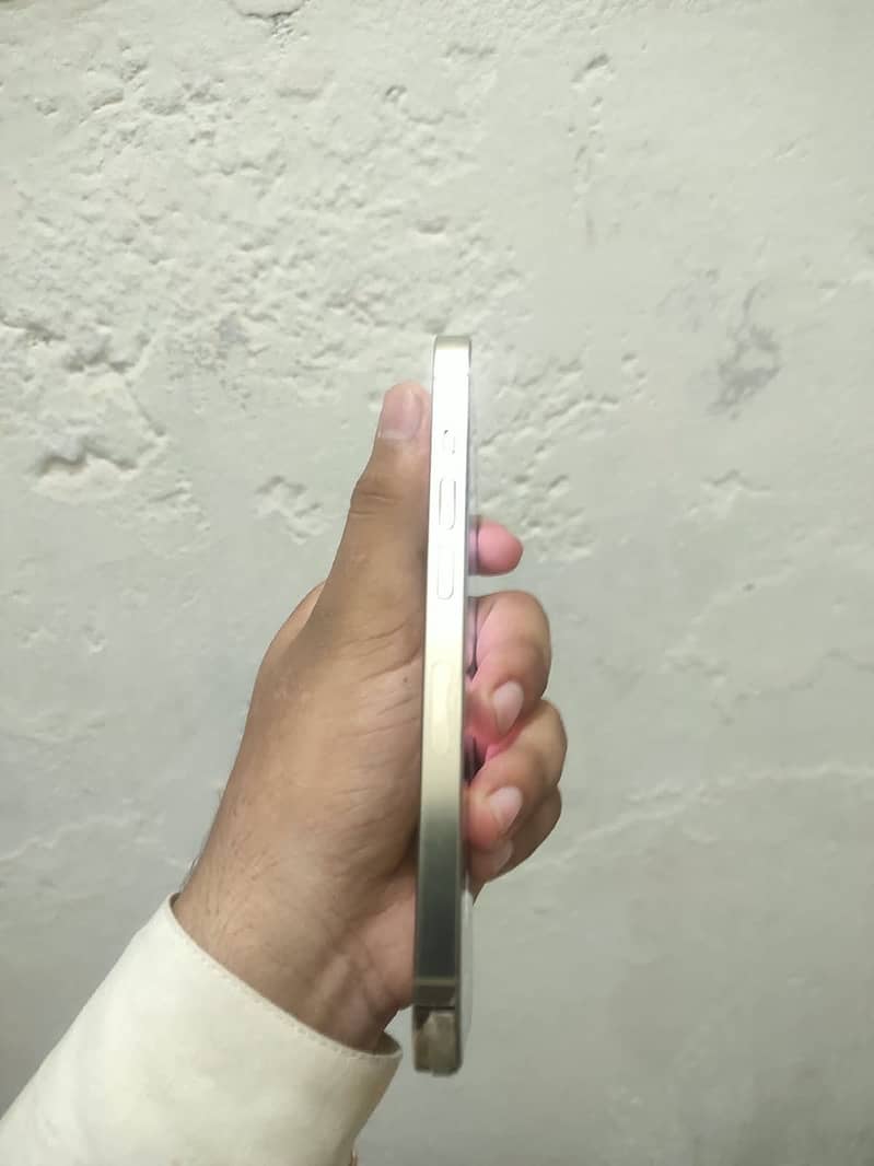 Apple iPhone 14 Pro 3