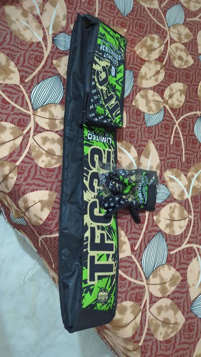 TFC32 bat