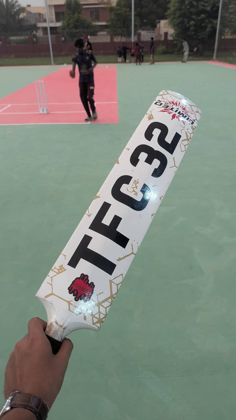 TFC32 bat 1
