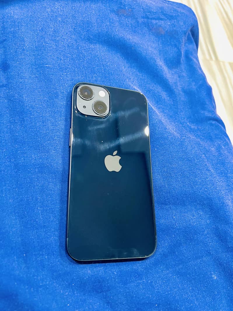 Apple iPhone 13 0
