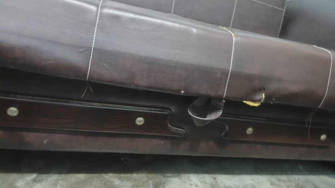 Sofa come bed 13