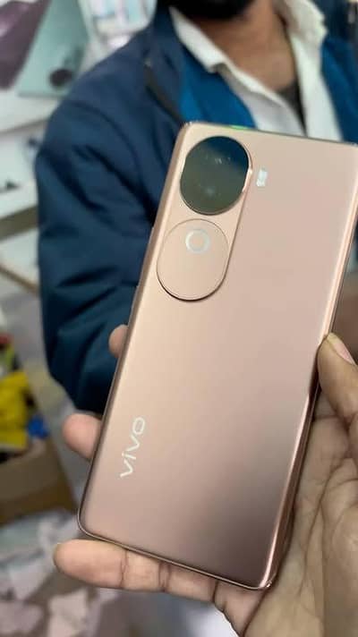 Vivo V40e