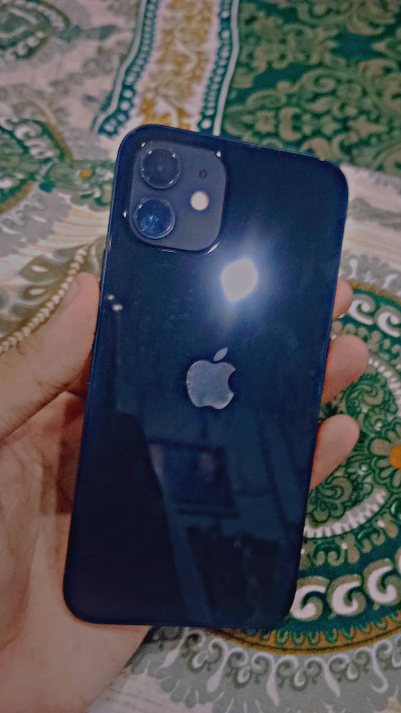 Apple iPhone 12 3