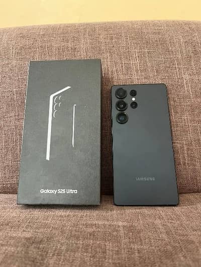 Samsung Galaxy S25 Ultra in excellent condition.  512GB Storage
