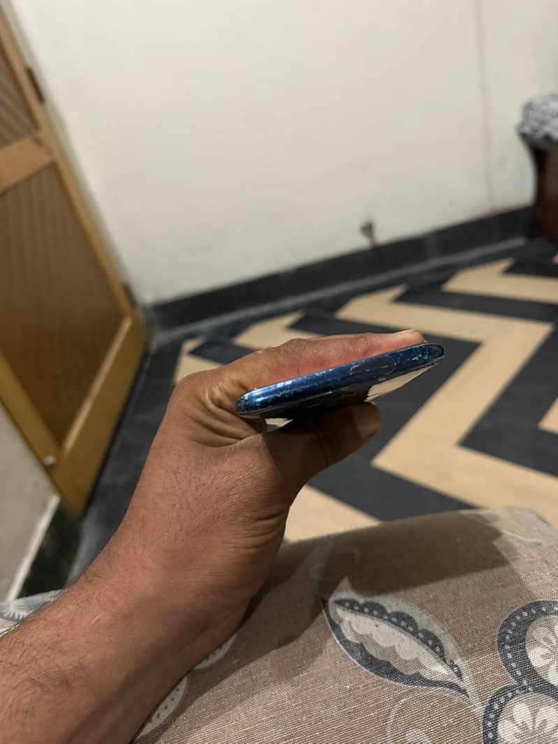 One Plus 7 Pro 3